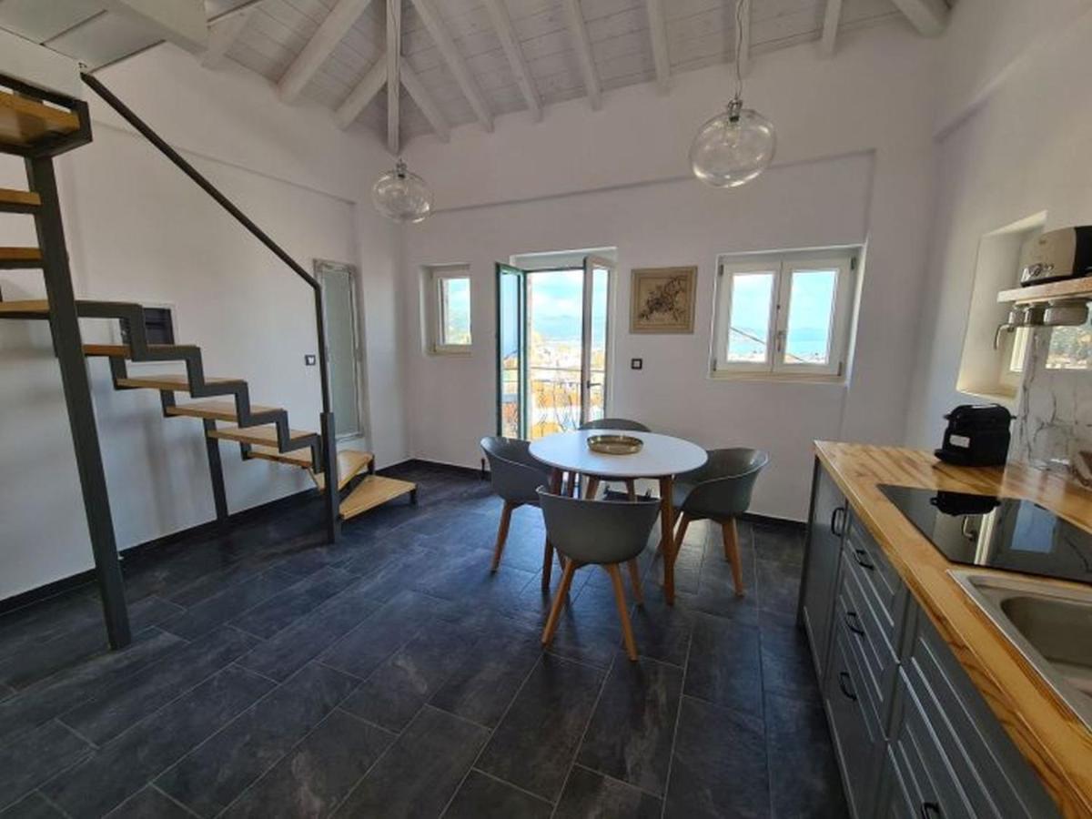 Appartement Gythio Townhouse Extérieur photo