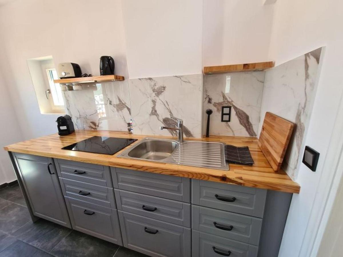 Appartement Gythio Townhouse Extérieur photo