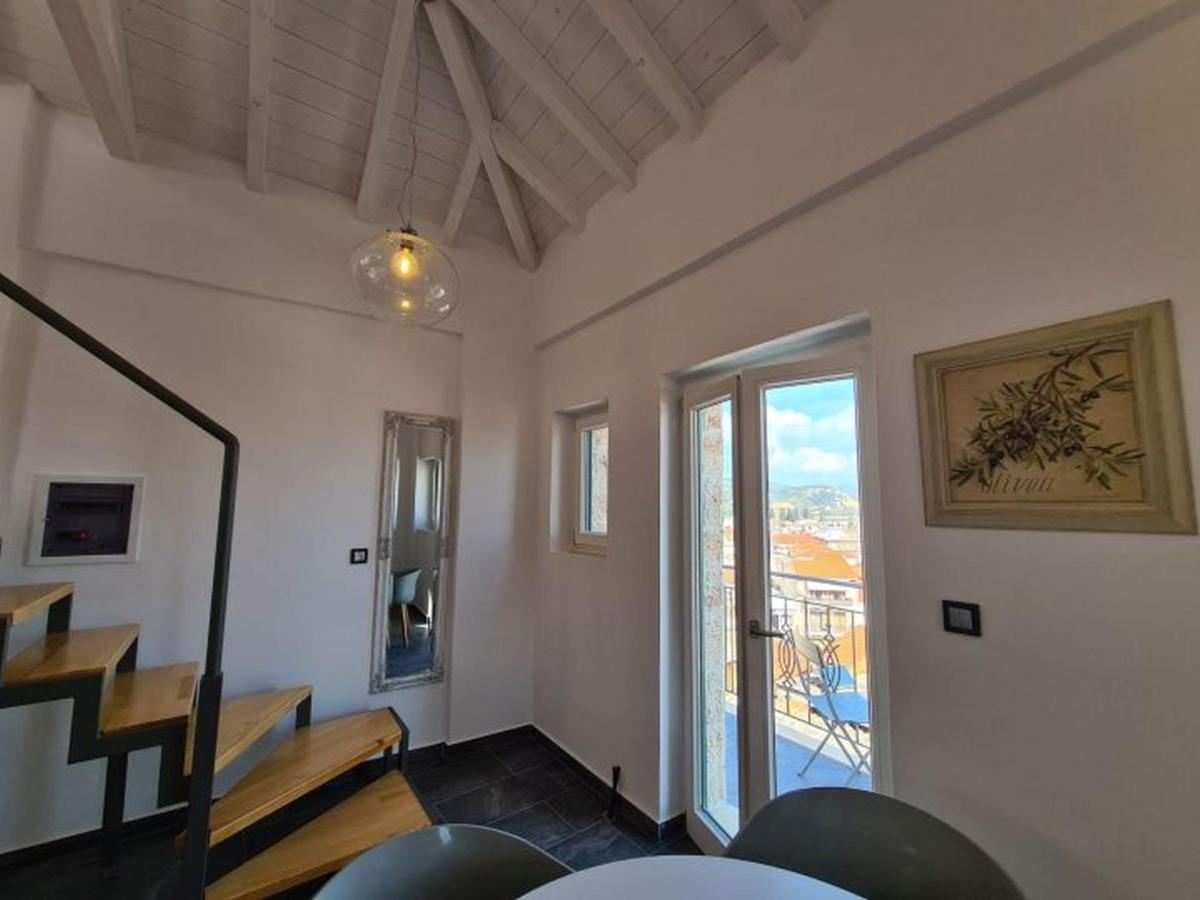 Appartement Gythio Townhouse Extérieur photo