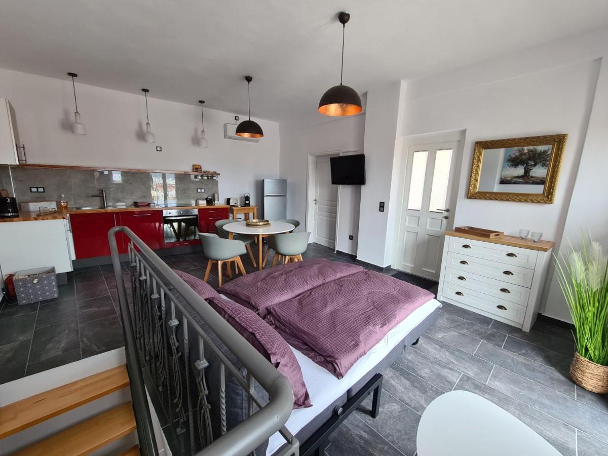 Appartement Gythio Townhouse Extérieur photo